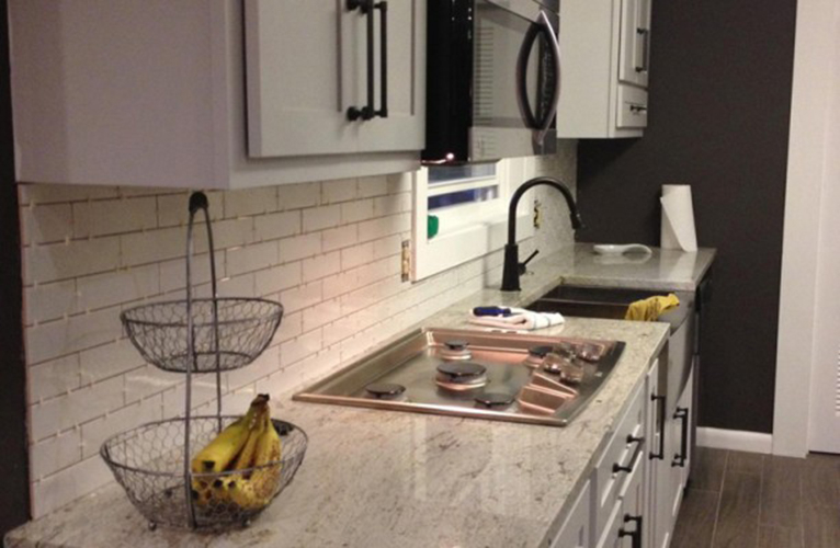 River White Granite Kitchen Countertop for Kitchen/Bathroom/Bar